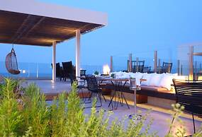 Thalatta Seaside Hotel