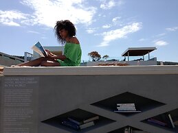 Thalatta Seaside Hotel