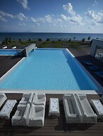 Thalatta Seaside Hotel