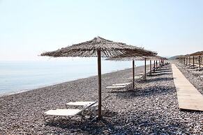 Thalatta Seaside Hotel