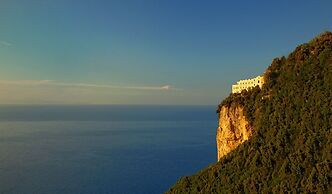 Monastero Santa Rosa Hotel & Spa