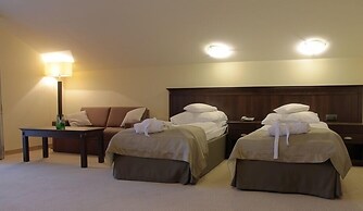 Hotel Krysztal Conference & Spa