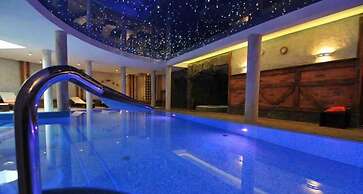 Hotel Krysztal Conference & Spa