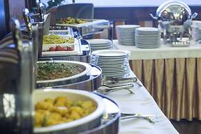 Hotel Krysztal Conference & Spa