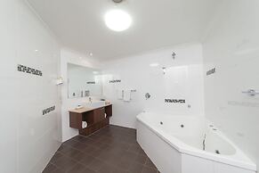 Rocky Resort Motor Inn