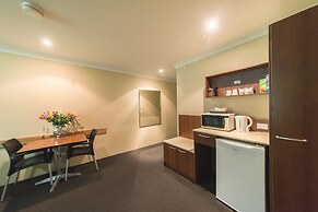 Rocky Resort Motor Inn