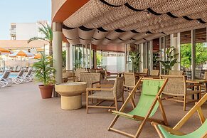 tent Arenal
