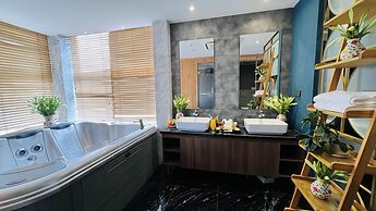 Golden Silk Boutique Hotel