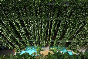 THE MOON BEACH MUSEUM RESORT