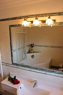 Villa Martha Vintage Hotel B&B