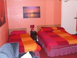 Sakura Edinburgh Guest House