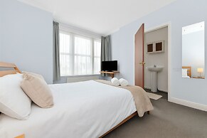 Shelford Lodge
