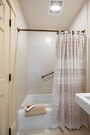 Abigail’s Bed & Breakfast Inn