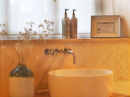 Bear and Ragged Staff