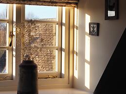 Bear and Ragged Staff