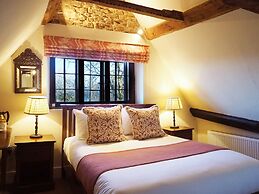 Bear and Ragged Staff