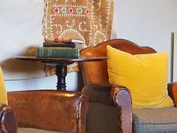 Bear and Ragged Staff