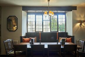 Bear and Ragged Staff