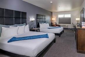 Wood River Inn & Suites