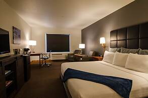 Wood River Inn & Suites