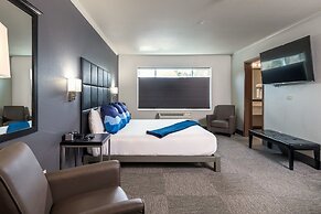 Wood River Inn & Suites