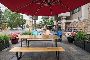 Wood River Inn & Suites