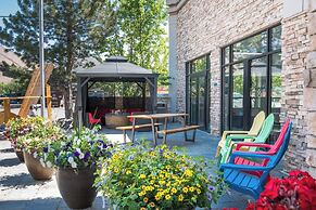 Wood River Inn & Suites