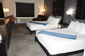 Wood River Inn & Suites