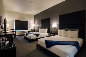 Wood River Inn & Suites