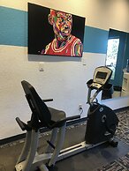 Wood River Inn & Suites