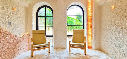 Grand Royale Apartment Complex & Spa