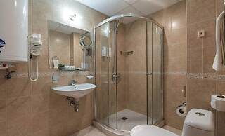 Grand Royale Apartment Complex & Spa