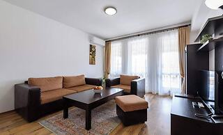 Grand Royale Apartment Complex & Spa