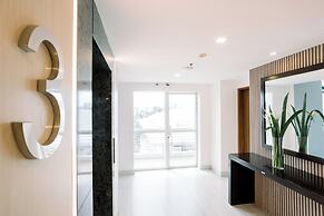 Allure Hotel & Suites