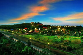 VietStar Resort & Spa