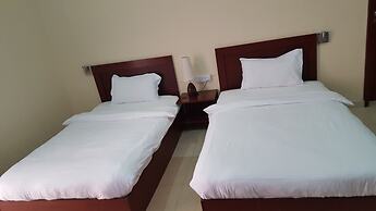 Al Ayjah Plaza Hotel