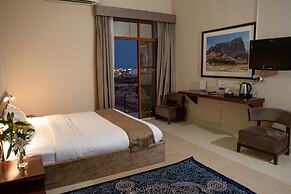 Al Ayjah Plaza Hotel