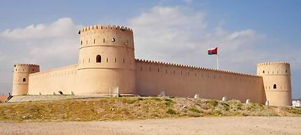 Al Ayjah Plaza Hotel