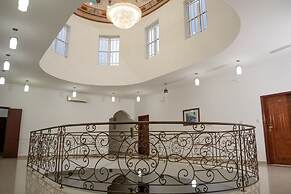 Al Ayjah Plaza Hotel