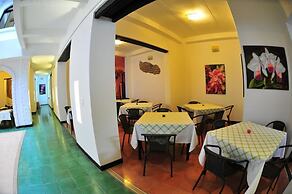 Hotel Puerta de San Antonio