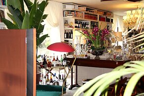 Carmo's Boutique Hotel