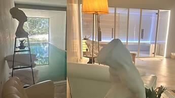 Carmo's Boutique Hotel