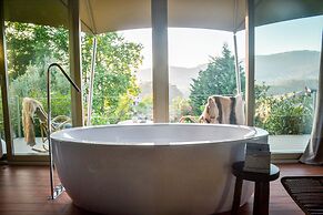 Carmo's Boutique Hotel