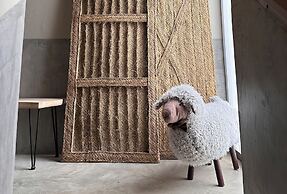 Carmo's Boutique Hotel