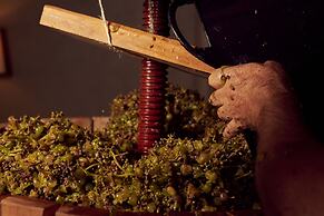 Carmo's Boutique Hotel