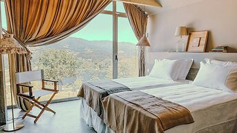 Carmo's Boutique Hotel