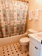 Driftwood Inn and Seaside Lodges