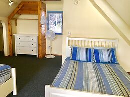 Driftwood Inn and Seaside Lodges