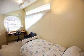 Driftwood Inn and Seaside Lodges