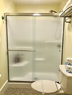 Driftwood Inn and Seaside Lodges